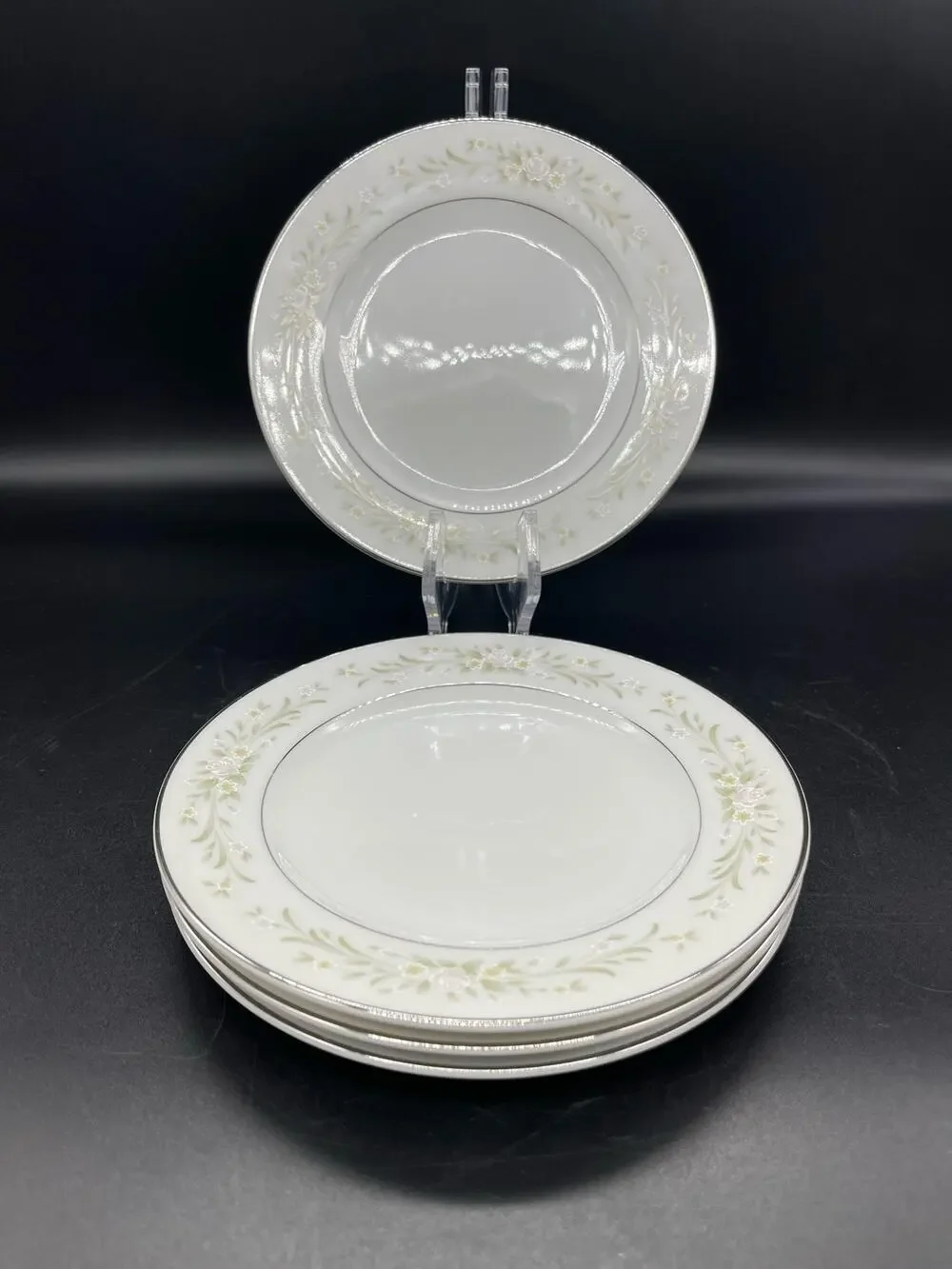 Lynnbrooke Fine China 479 Larksong Set of 4 Bread Plates 6 5/8